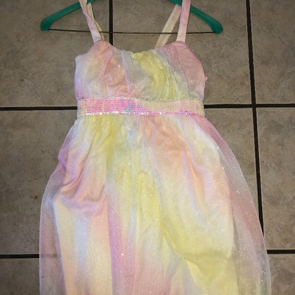 Colorful dress!